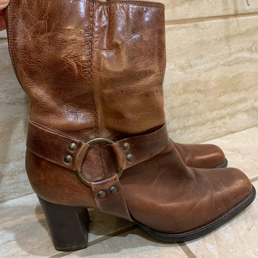 Bass Karmin brown boots